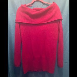 🌺 White House/Black Market Off The Shoulder Sweater 🌺